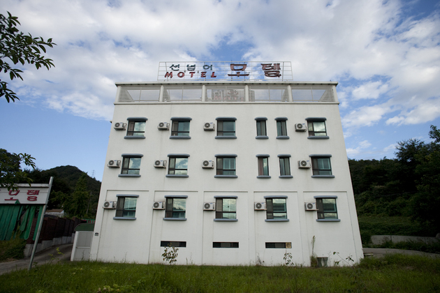 선너머모텔_전경-1