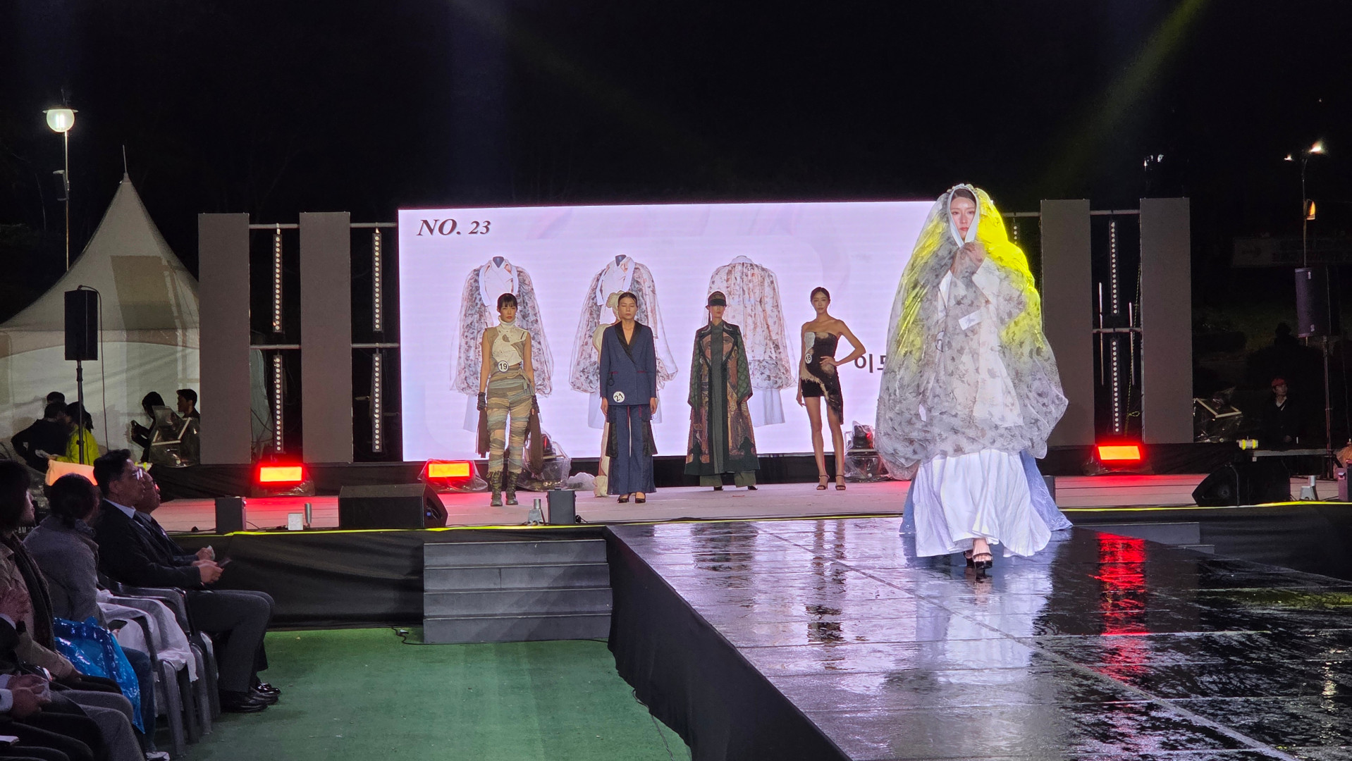 수정됨_공연 (3).jpg