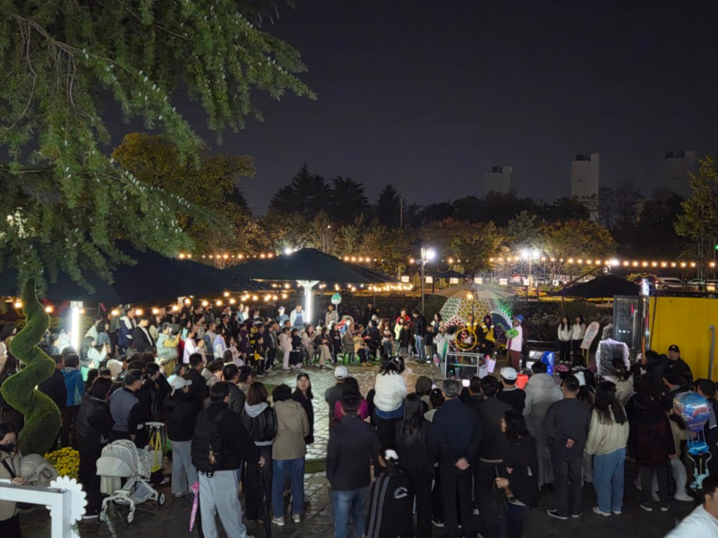 수정됨_공연 (8).jpg