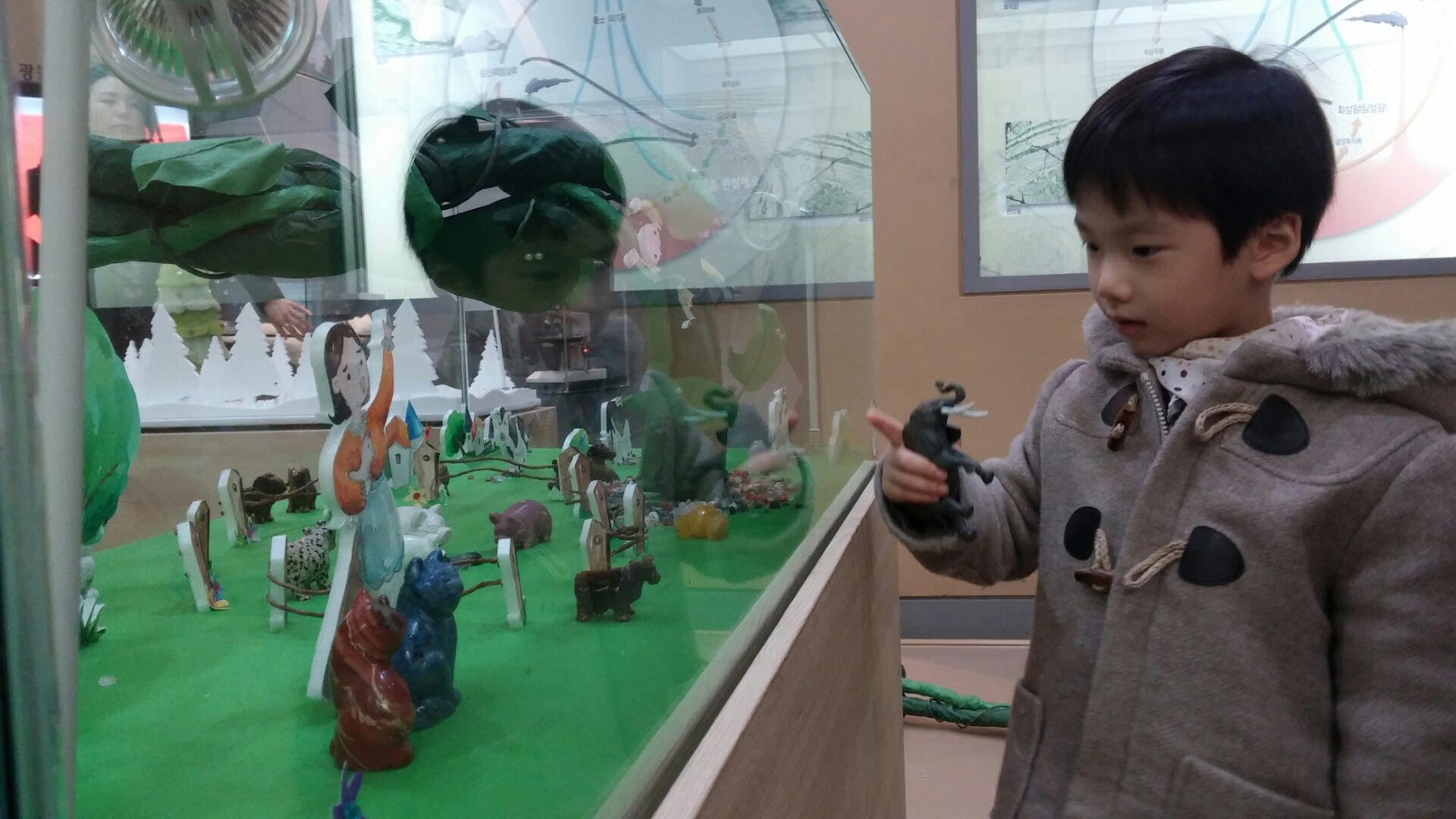 12월 23일 익산보석박물관,'나의 생일보석이야기, 보석 속 동화나라' 서울 전시 썸네일