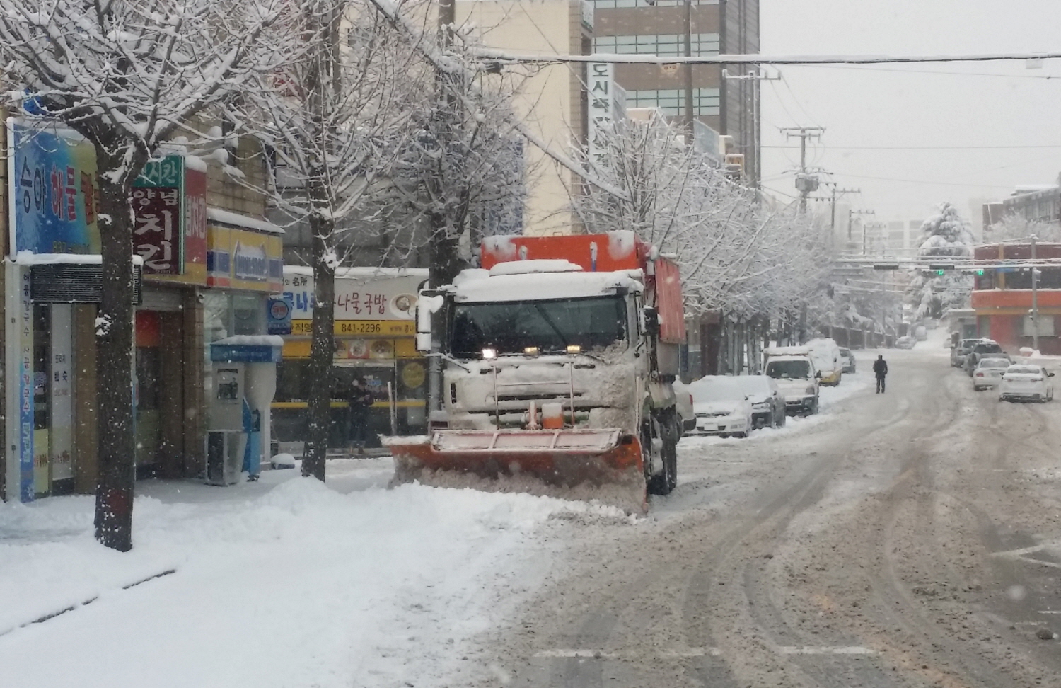 1월 25일 익산 기습폭설 도로제설 선제적 대응 썸네일