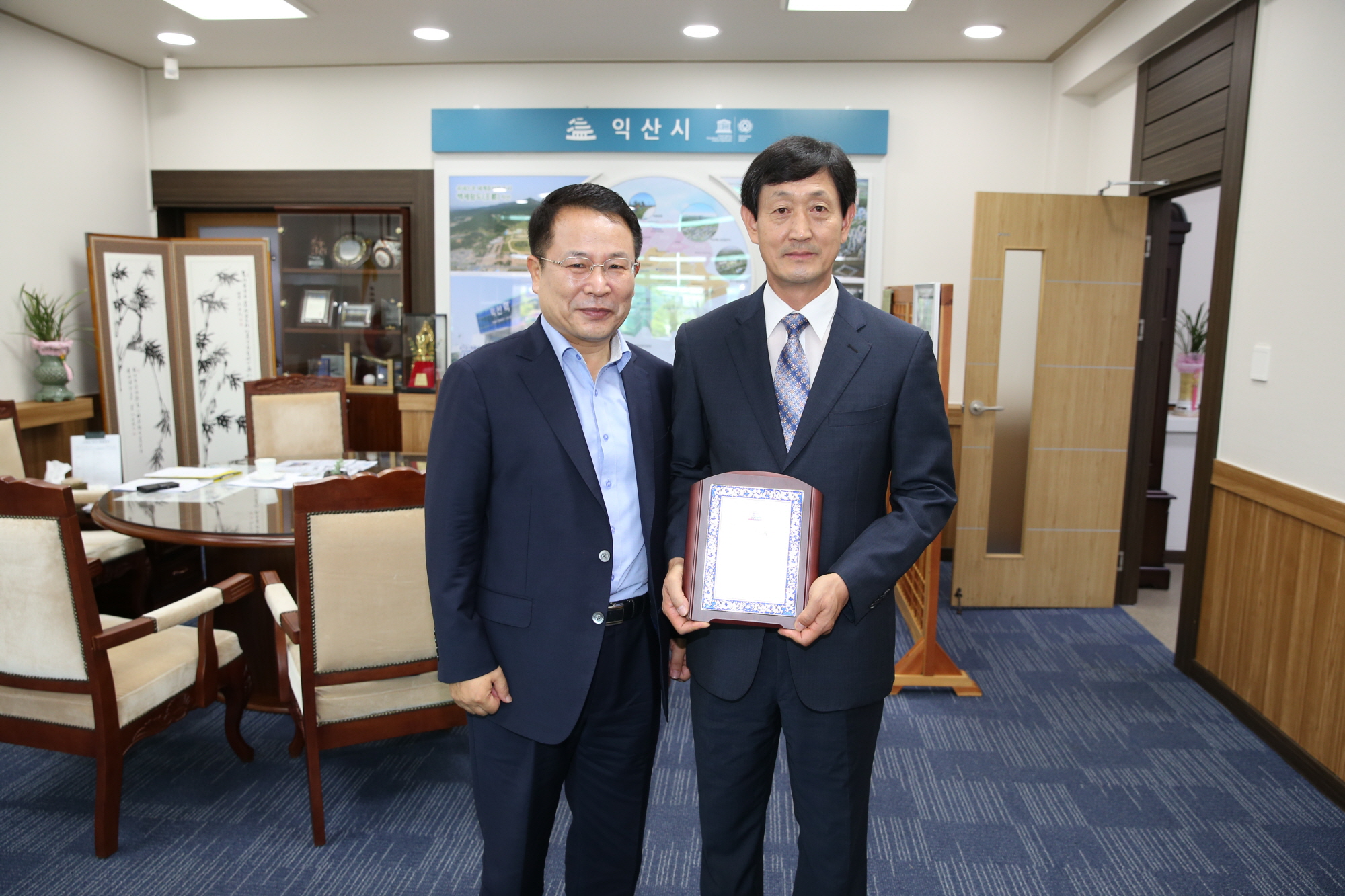 6월 30일 박동열 평화지구대장 감사패 전달 썸네일