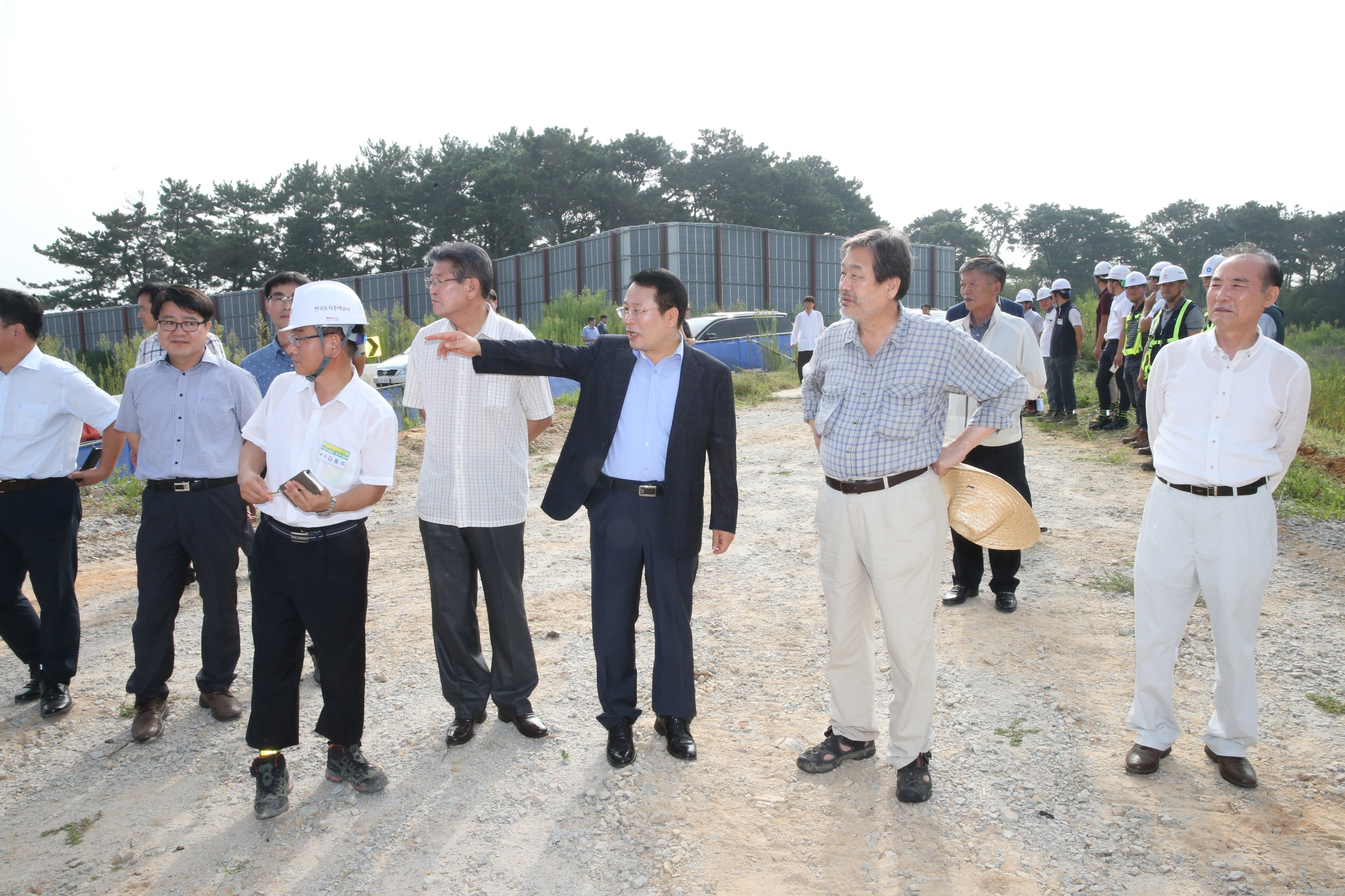 8월13일 김무성 새누리당 전 대표 익산 민생탐방 썸네일