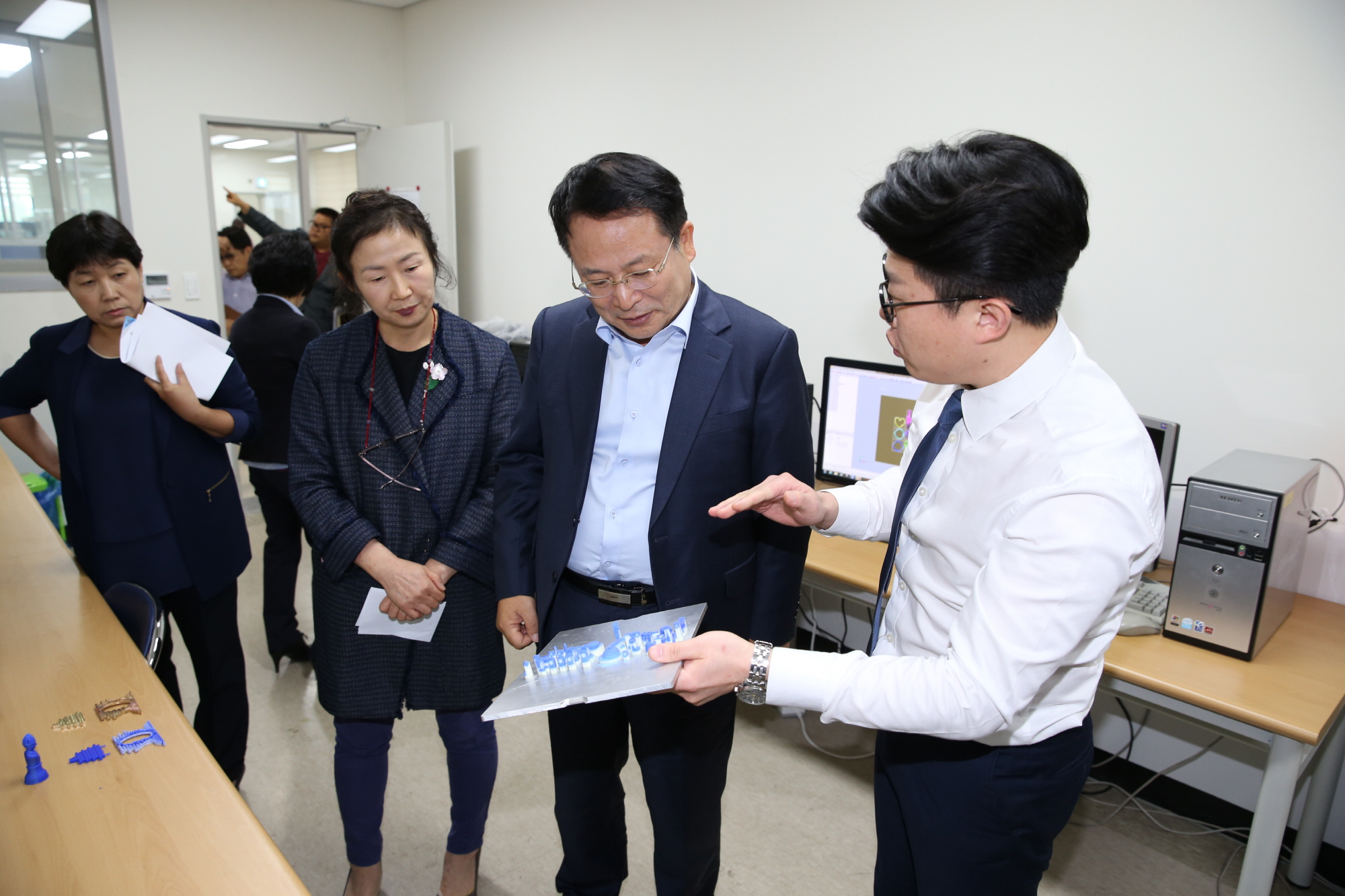 10월13일 정헌율 익산시장 주얼리산업 현방 방문 썸네일