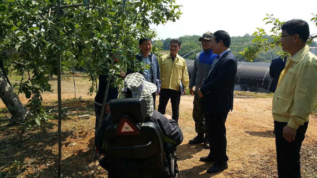 5월18일 정헌율 익산시장, 농촌 일손 돕기 나선 군부대장병 격려 썸네일