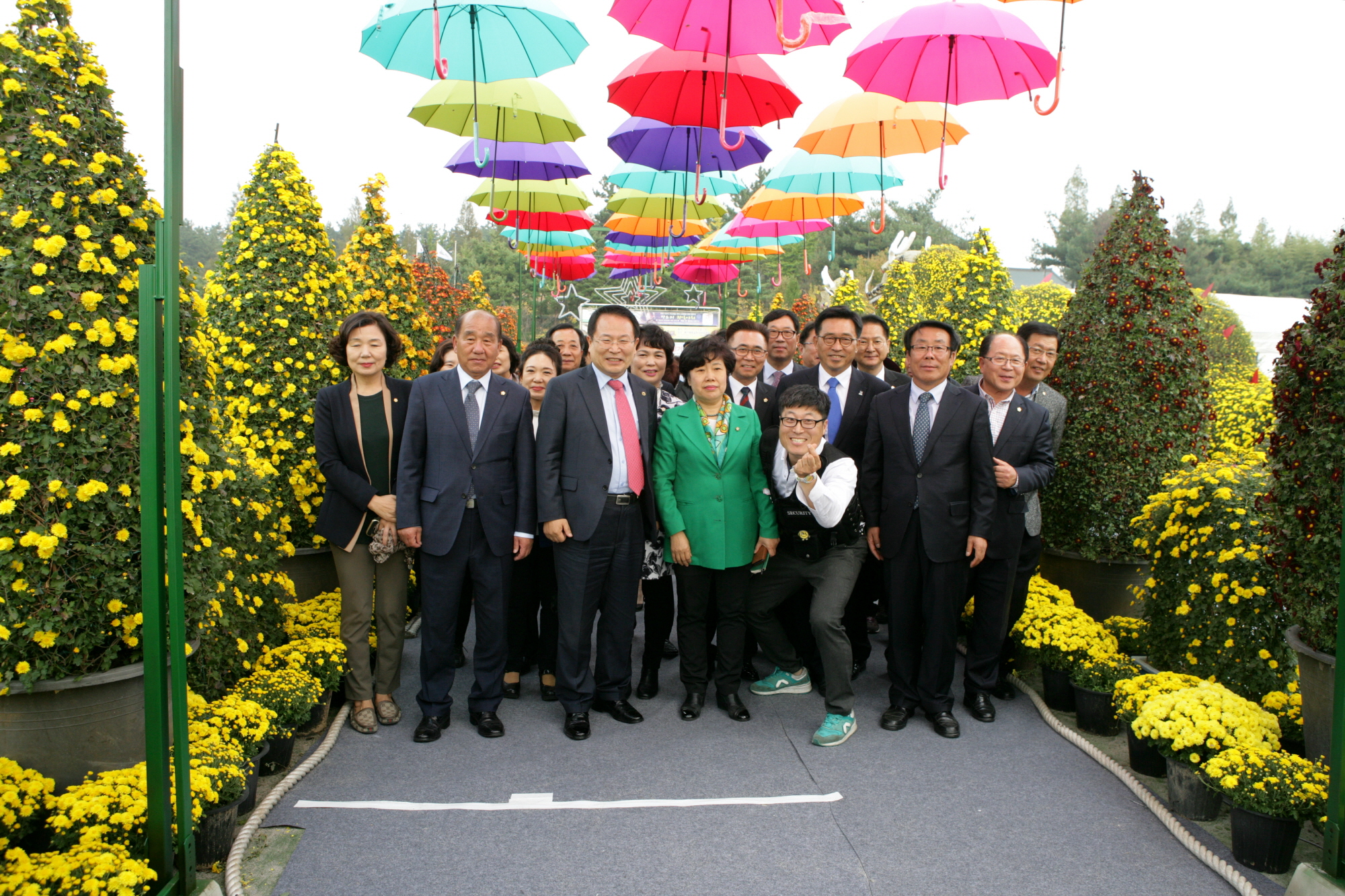 10월27일 시민과 함께 상생하는 익산 천만송이 국화축제, 27일 팡파레 썸네일