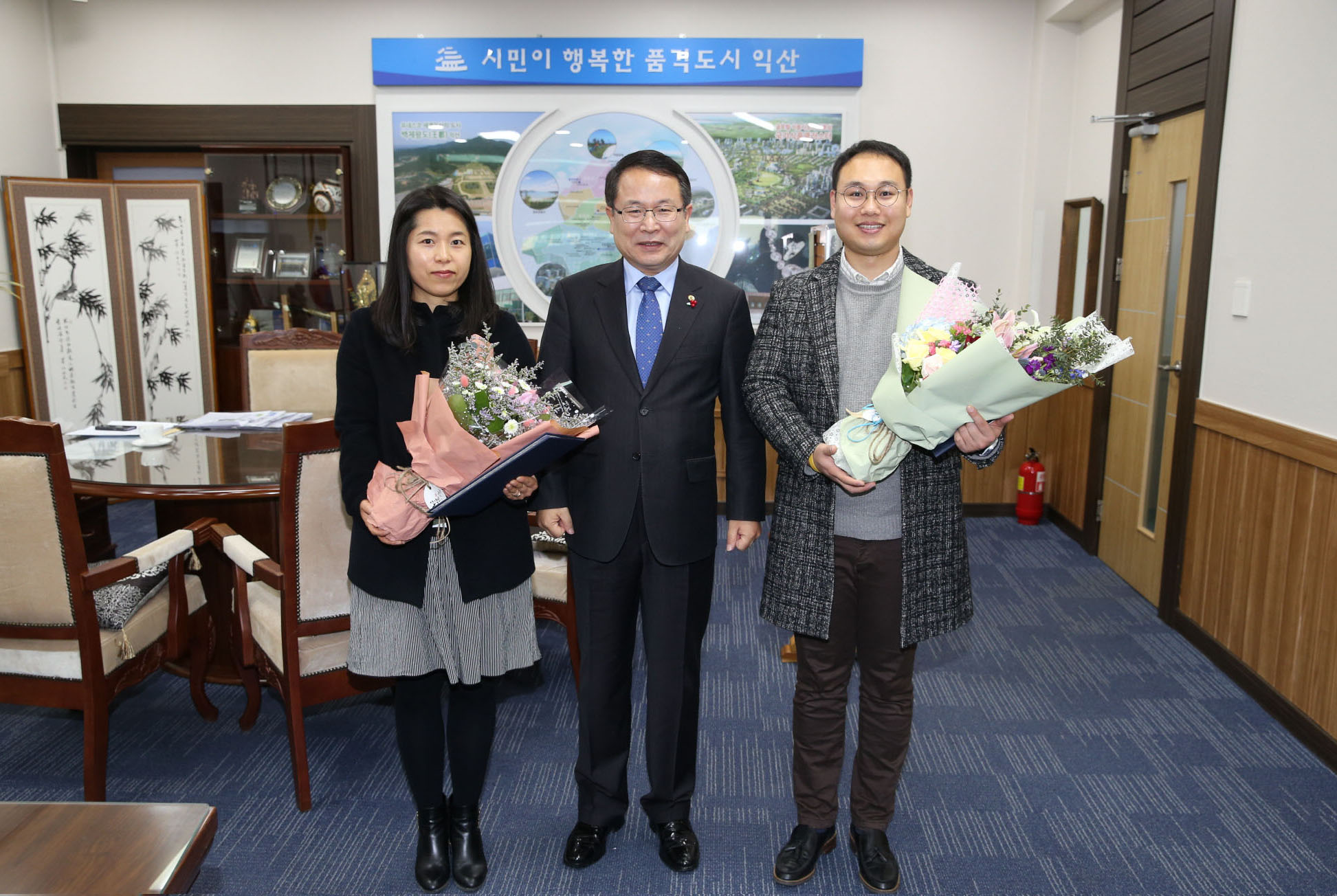 2월1일 시민 생명 구한 남부권노인종합복지관 직원에 표창장 수여 썸네일