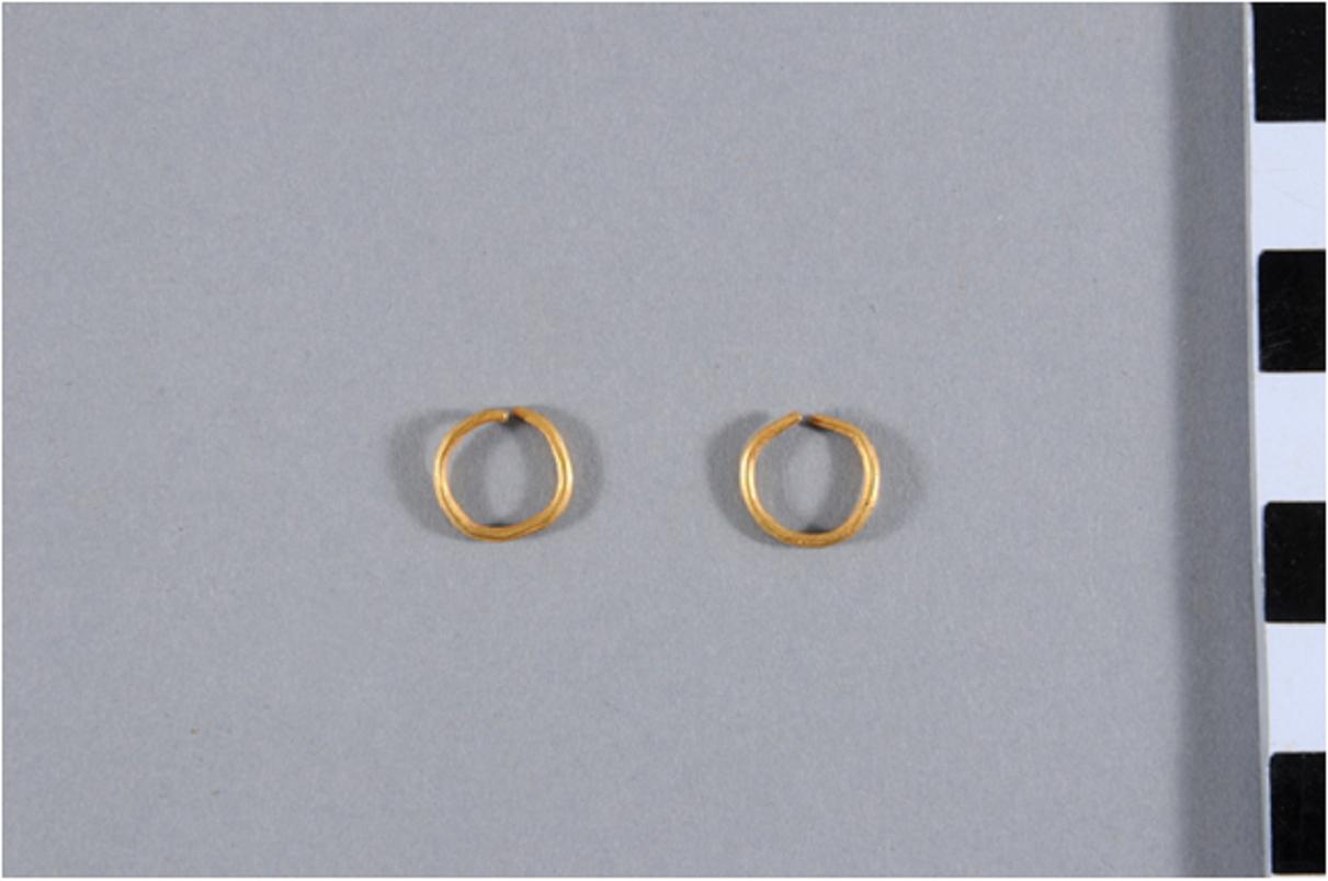 금귀걸이 썸네일