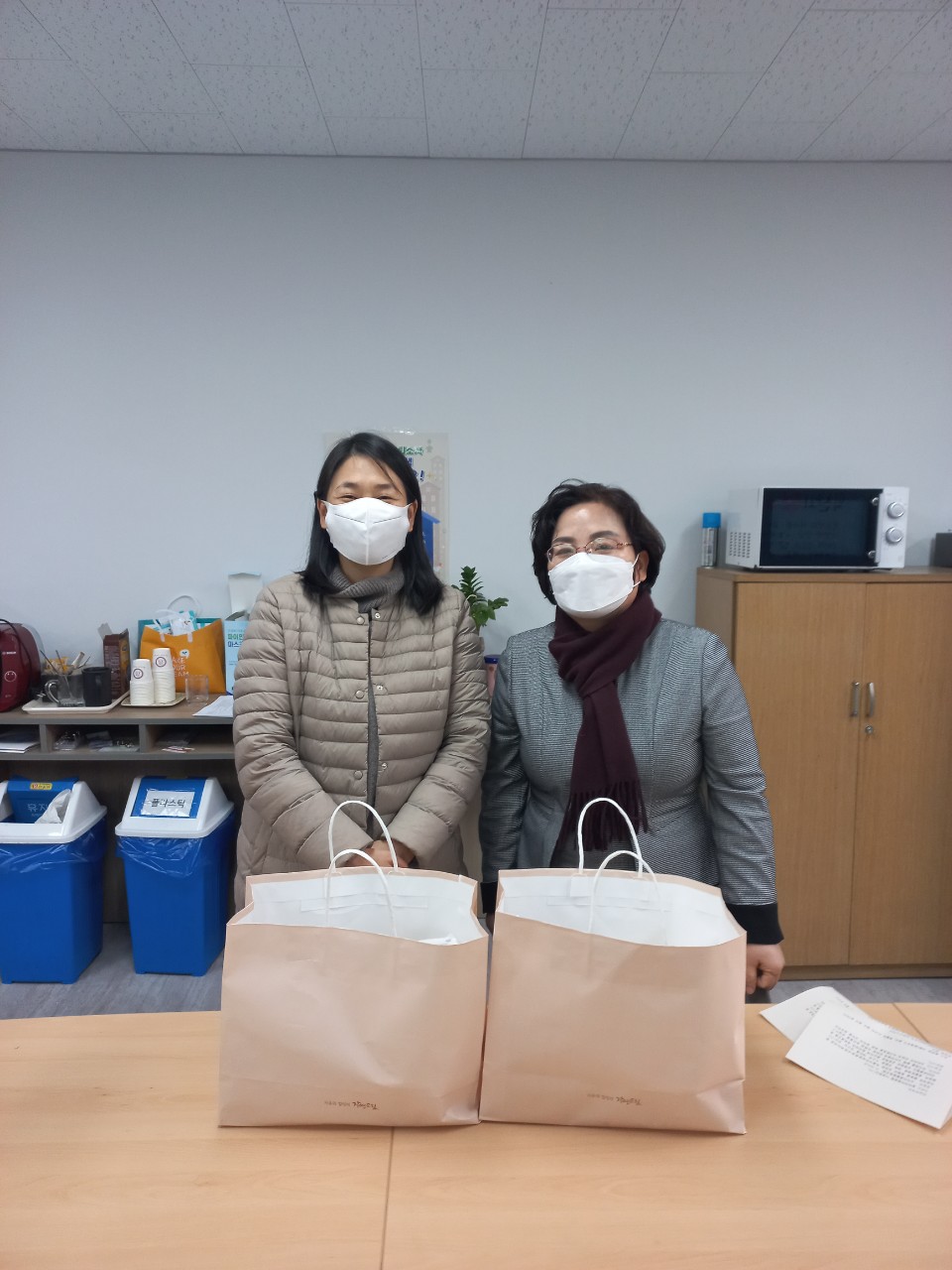 [2월 25일] 익산아이쿱생협 식료품 지원 썸네일