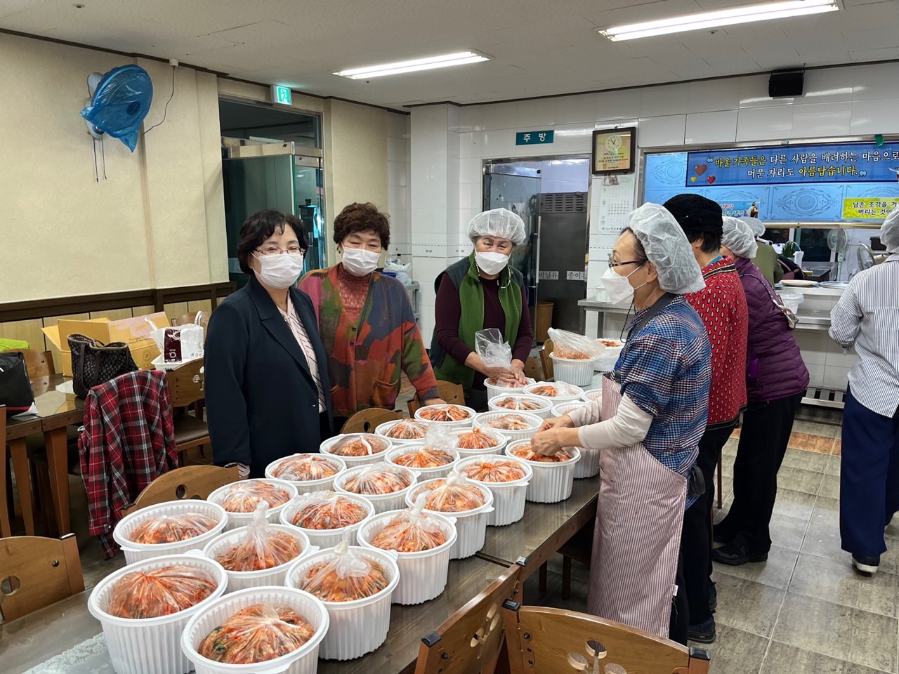 [10월 17일] 김치꾸러미 후원 - 어머니선도회 썸네일