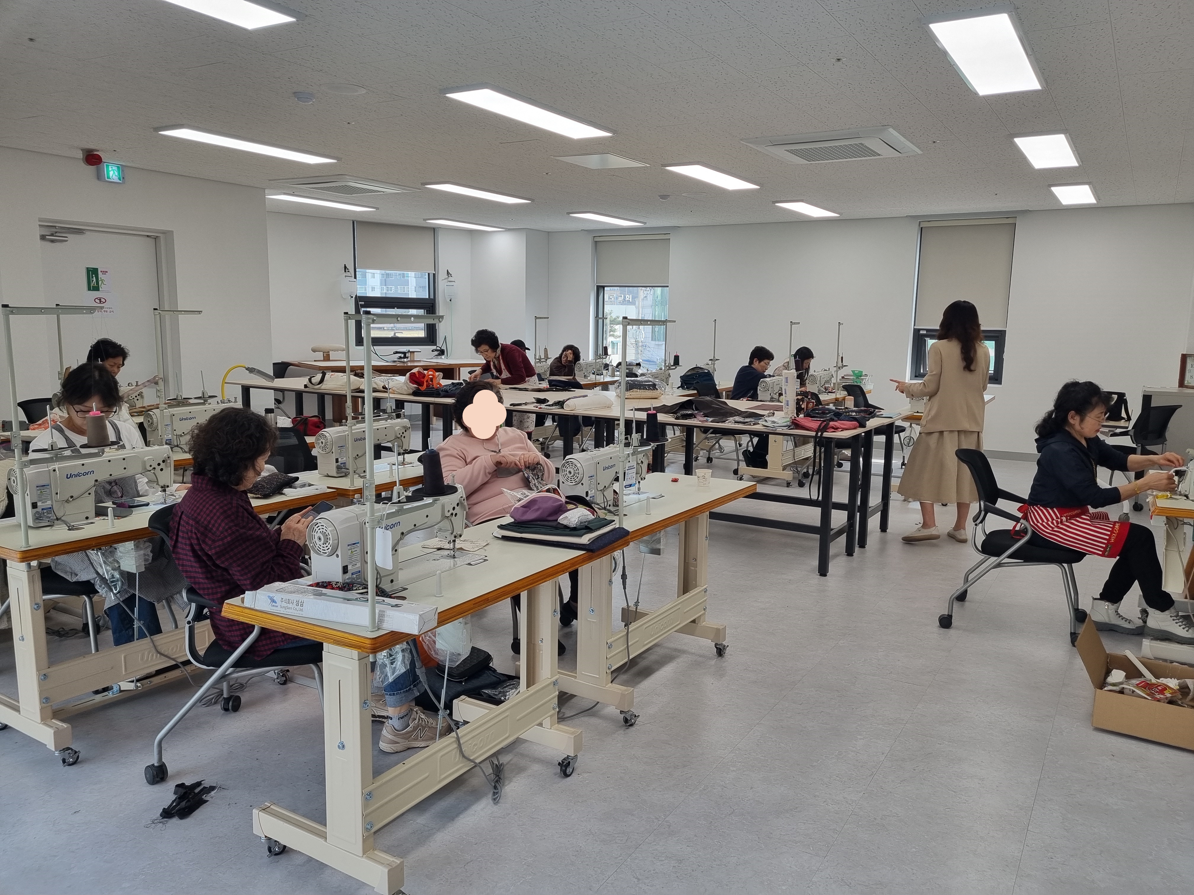 강좌명 : 옷장 속 홈패션  강사명 : 방해정