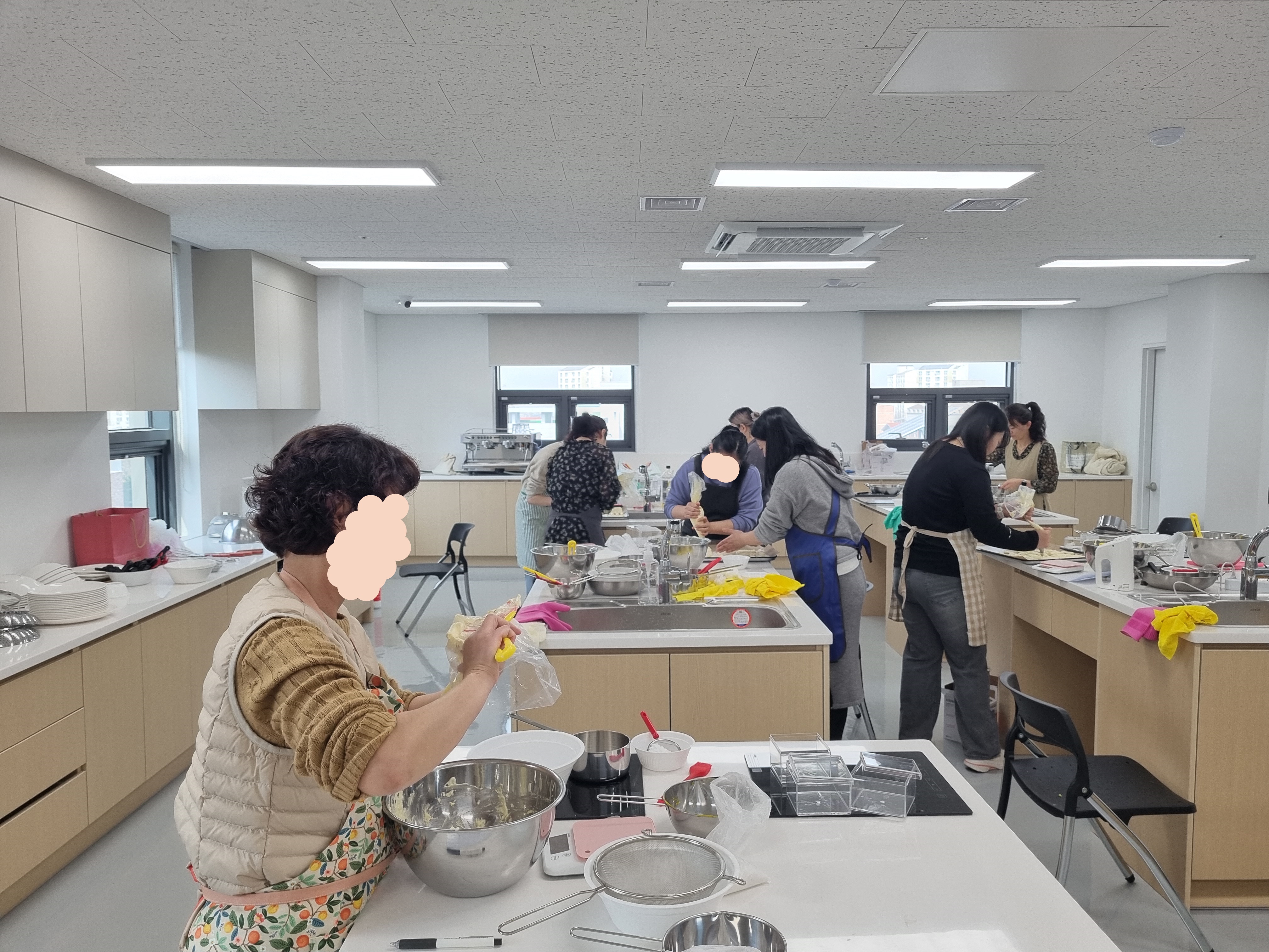 강좌명 : 건강한 베이킹 클래스   강사명 :  송지원