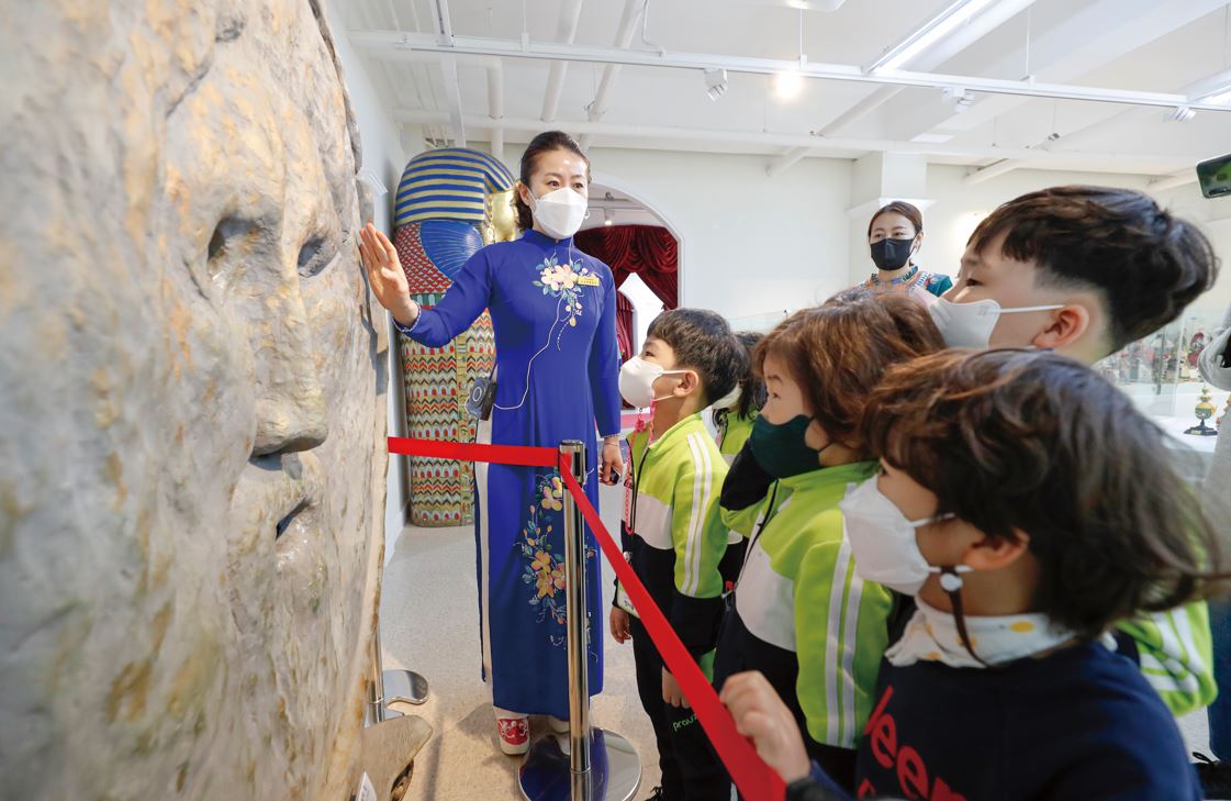 어린이집 전시관 관람 썸네일