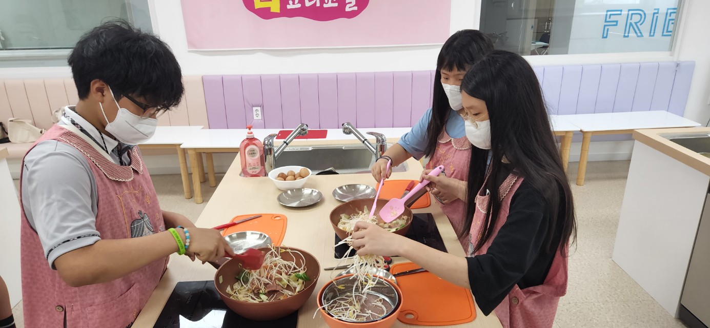 중학생 의상, 요리체험 썸네일