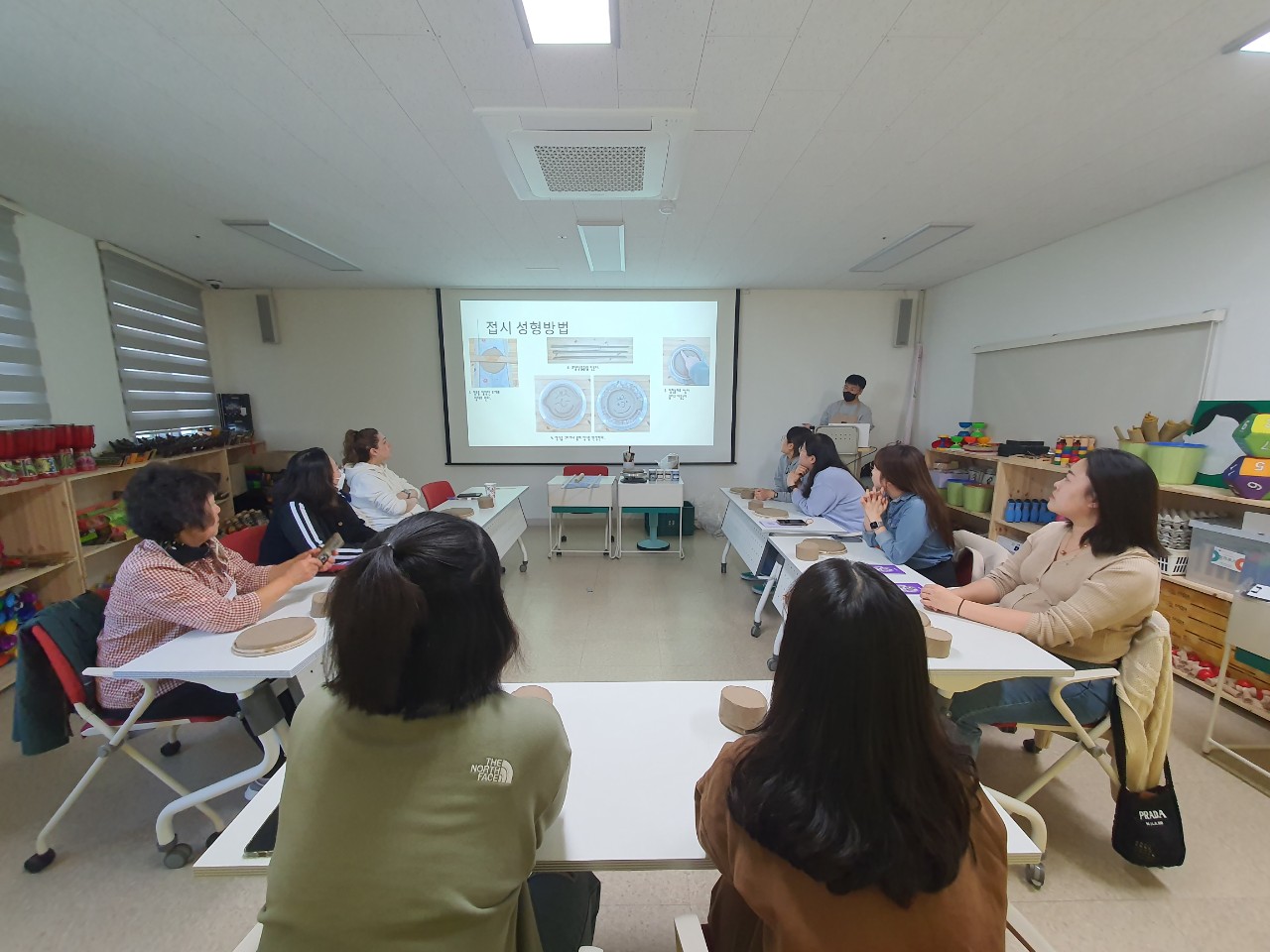 2023  성인 원데클래스 ( 4월-도자기 체험-나만의 접시 만들기 ) 썸네일