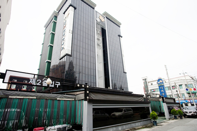 전북_익산시_나비야모텔_전경-4.jpg