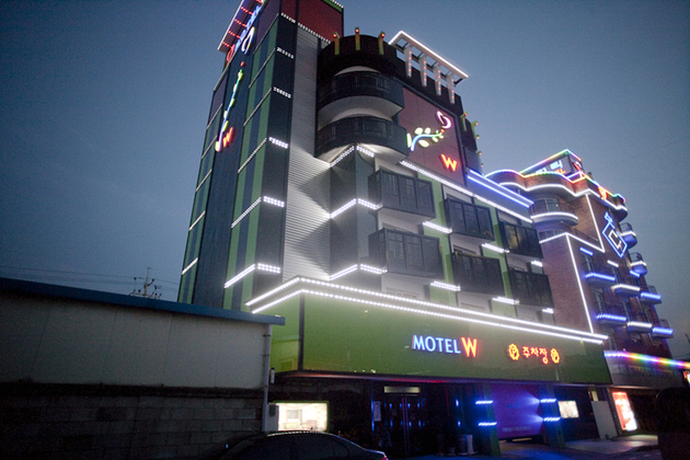 W모텔_전경-4.jpg