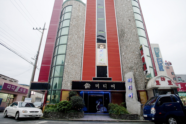 전북_익산시_미디어모텔_전경-3.jpg