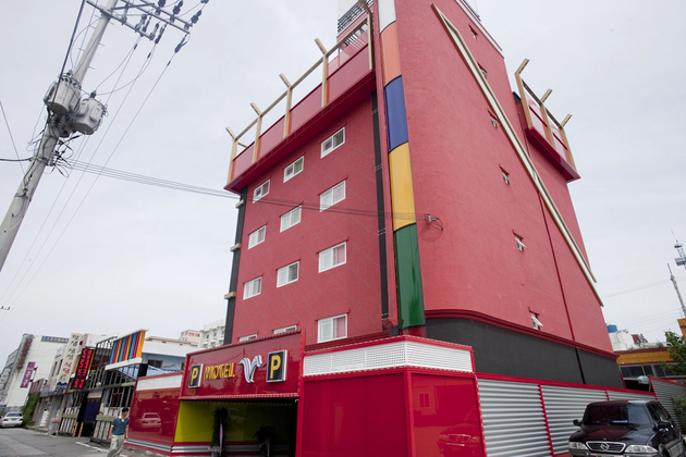 전북_익산시_V모텔_전경우측.jpg