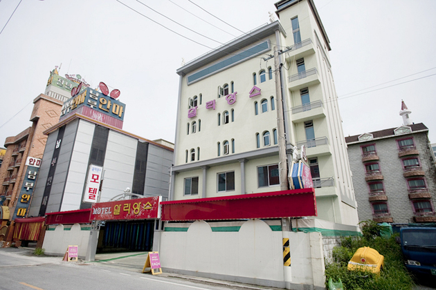 전북_익산시_알리앙스모텔_전경-3.jpg