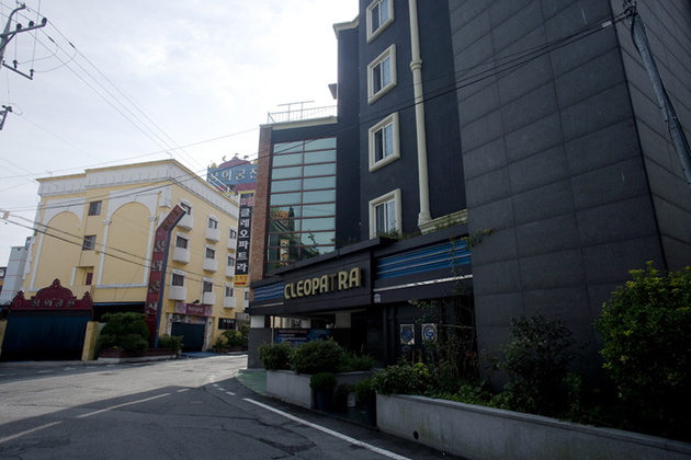 클레오파트라모텔_전경-2.jpg