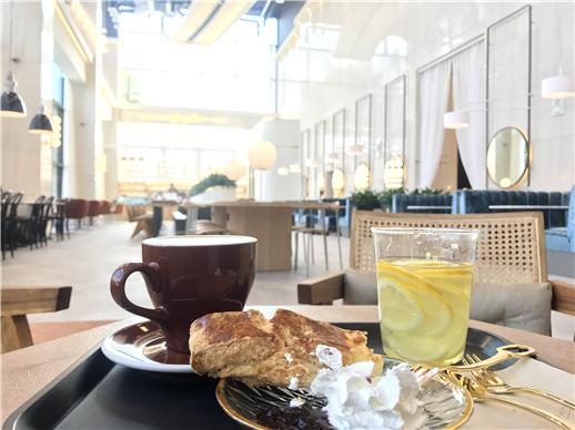 - 로비 브런치 카페, 아필코