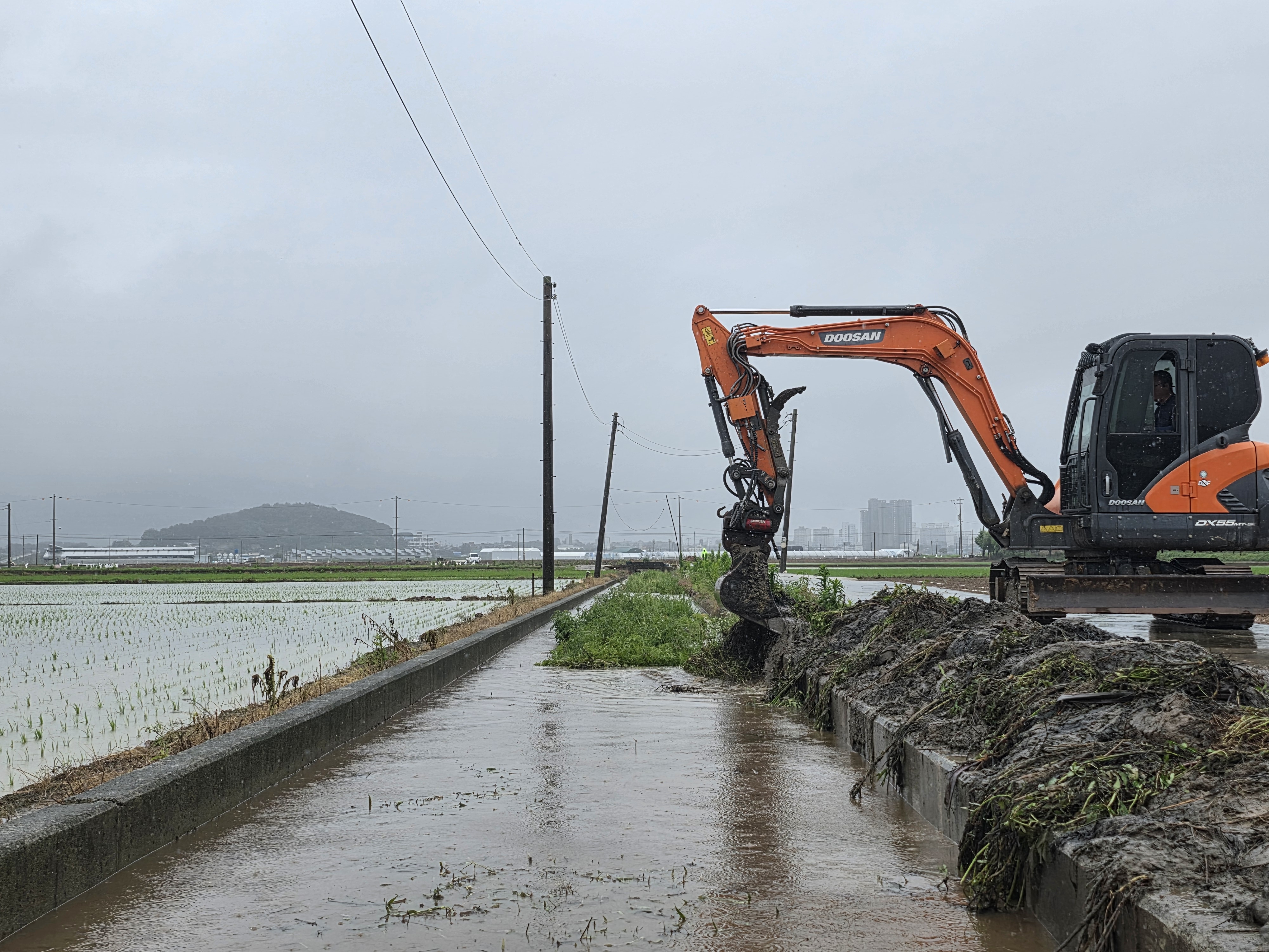 2_익산시_97억 원 투입_영농길_시원하게 뚫는다.jpg