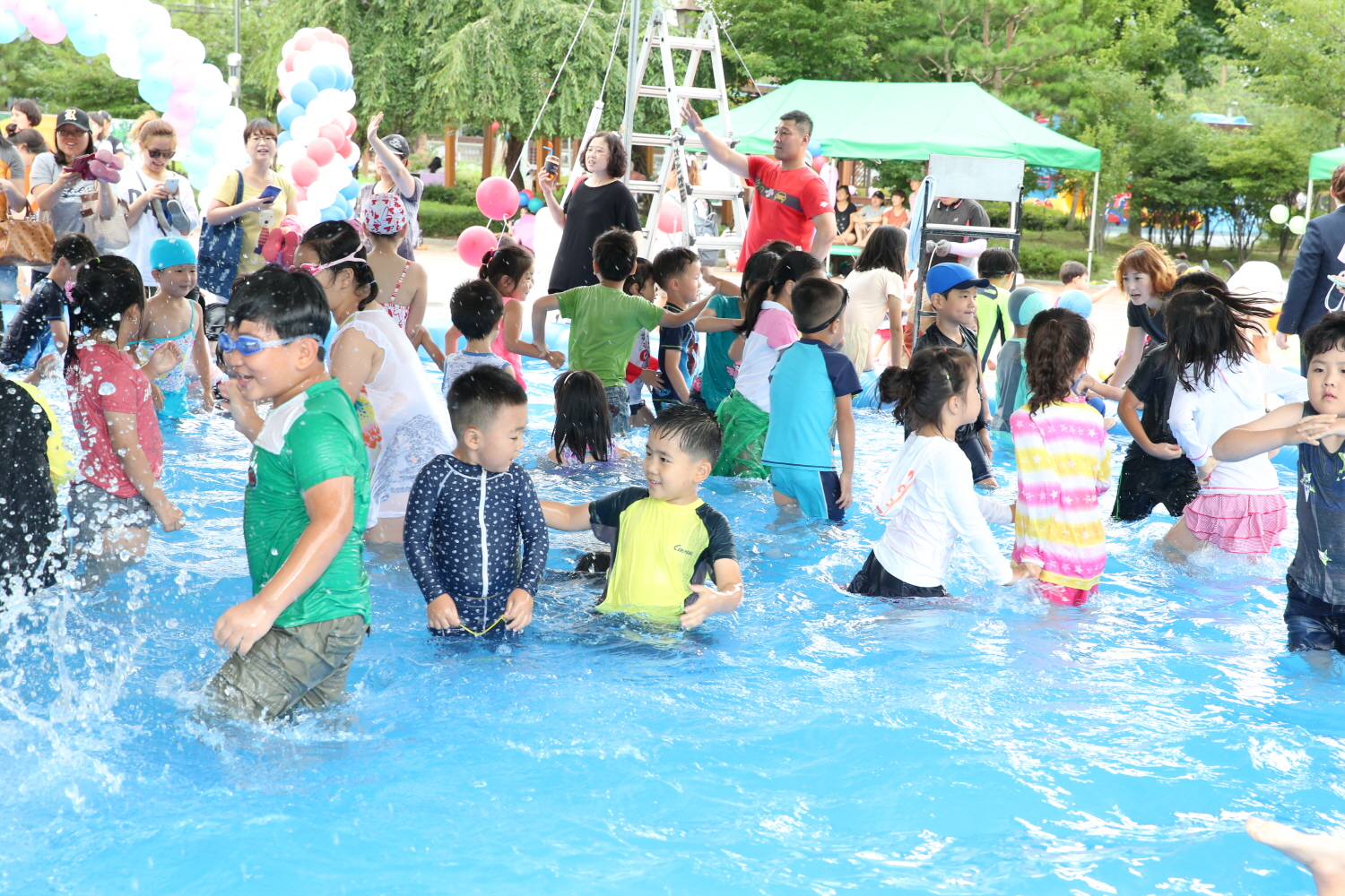 어린이풀장-A26Z5400.JPG
