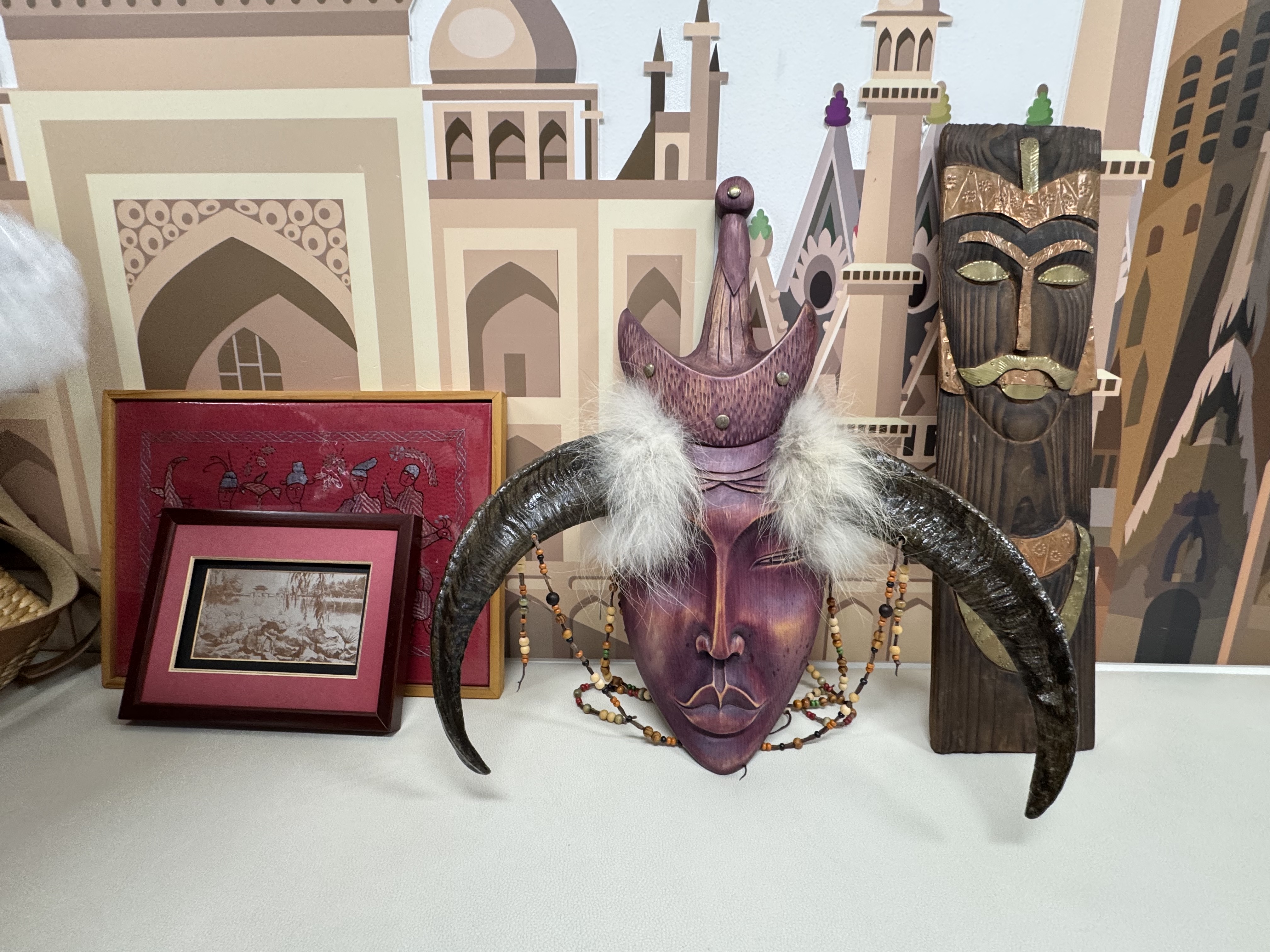 3_ 세계 각국 기념물, 익산글로벌문화관에 둥지 1.jpg