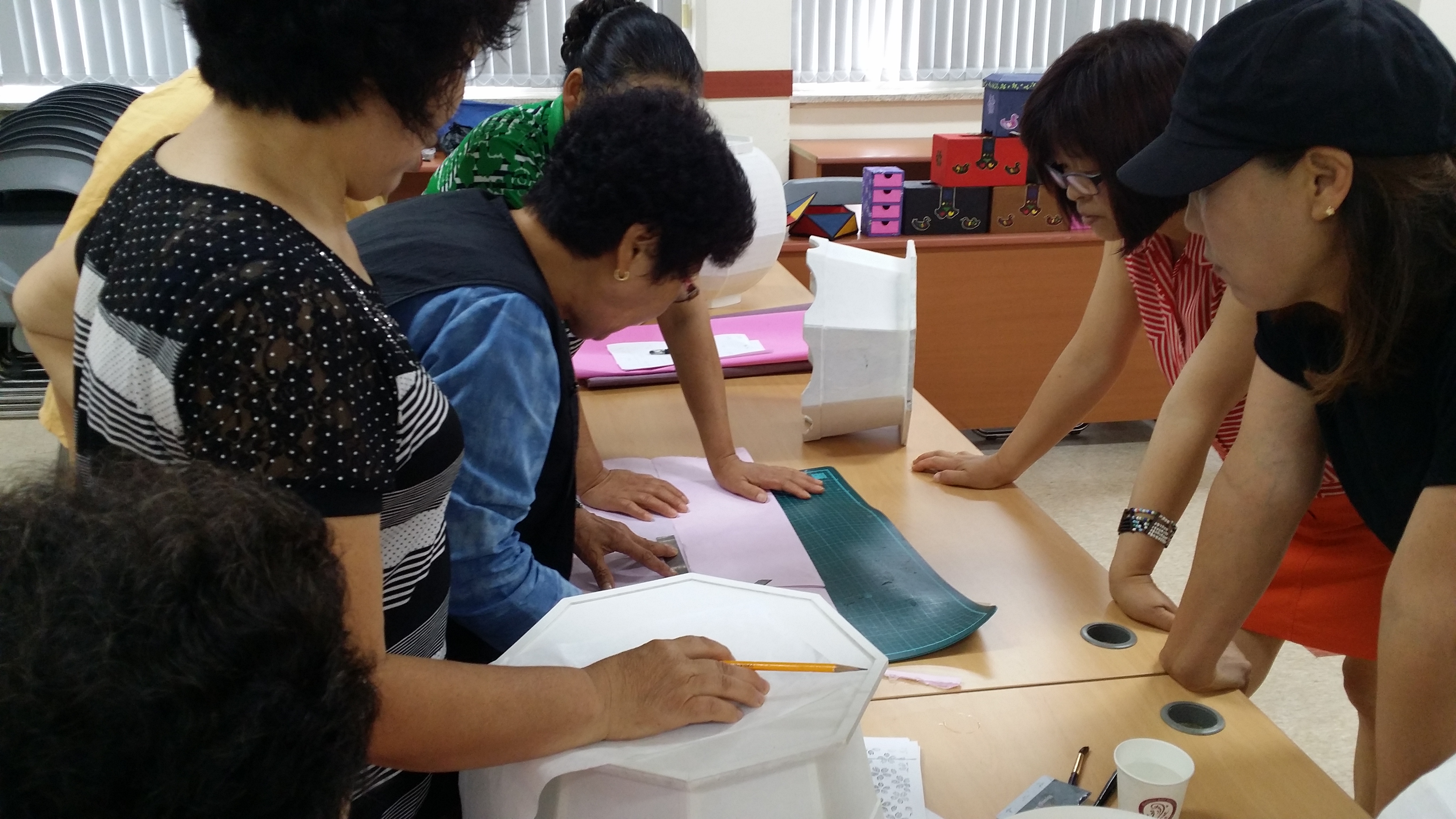 주민자치위원회 <한지공예 사업> 썸네일