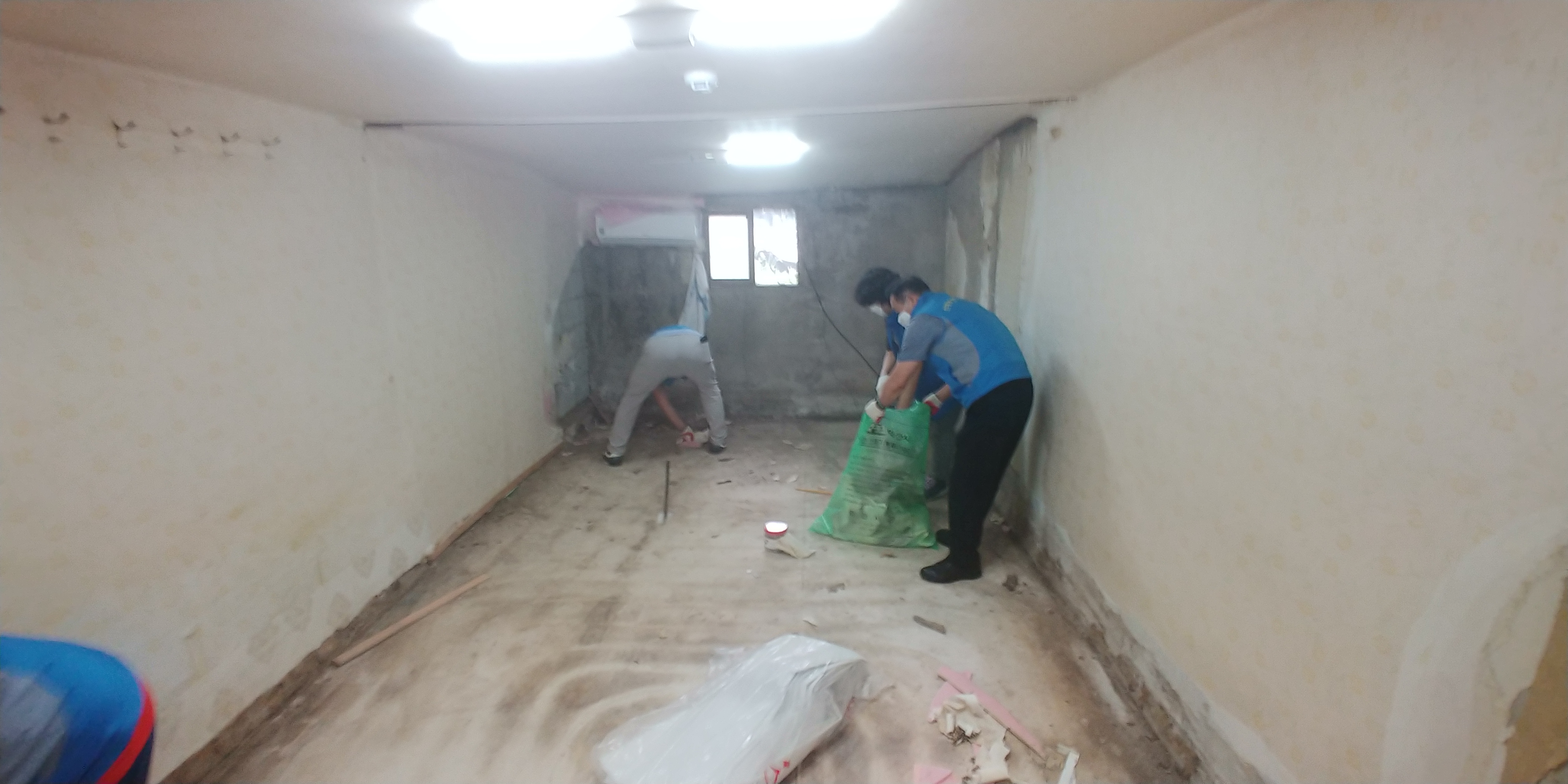 2019.7-9.신기,소신경로당 도배/장판봉사 썸네일