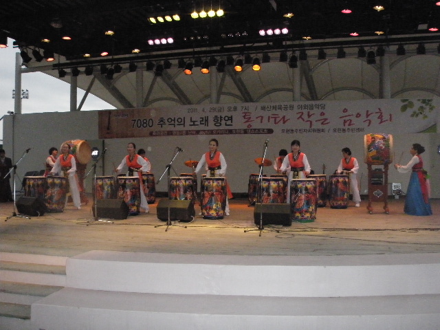 모현동 통기타 작은 음악회 초청공연(2011.04.29)-난타1