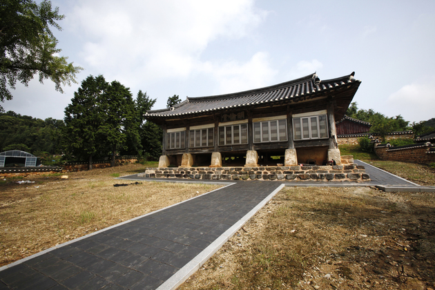 여산향교대성전1