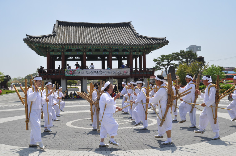 42익산목발노래